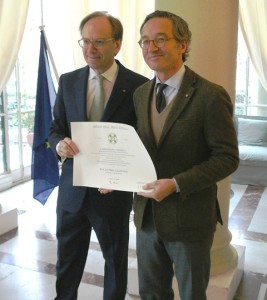 L'Ambasciatore con José María Lassalle Ruiz