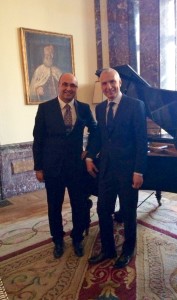 Il Maestro Giuseppe Devastato con l'Ambasciatore Stefano Sannino