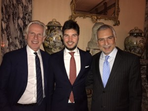 Da sinistra, Giuseppe Tringali, Paco Montalvo e l'ambasciatore Stefano Sannino