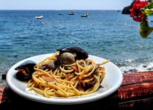 CIBO: Spaghetti alla marinara ad Amalfi di Diana Cocco